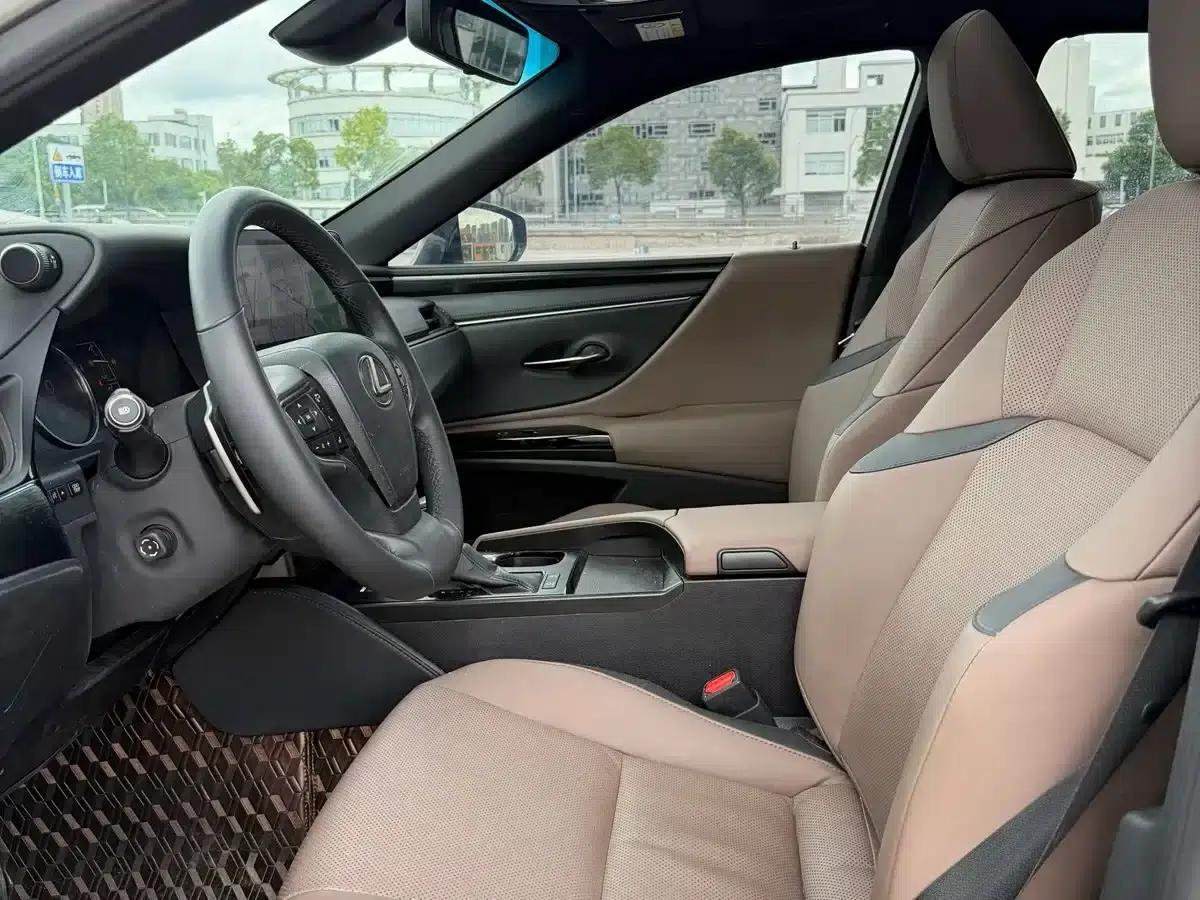 Lexus ES 2023 200 Luxury Edition — миниатюра 4
