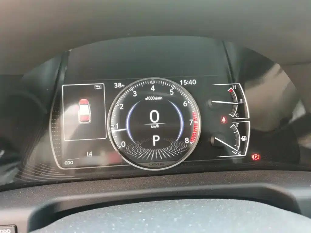Lexus ES 2021 Model 200 Premium Edition — миниатюра 4