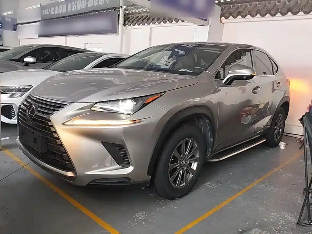 Lexus NX 2017 200 FWD Sport Edition — миниатюра 1