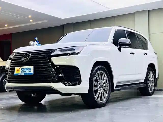 2022 Lexus LX 600 Middle East Edition