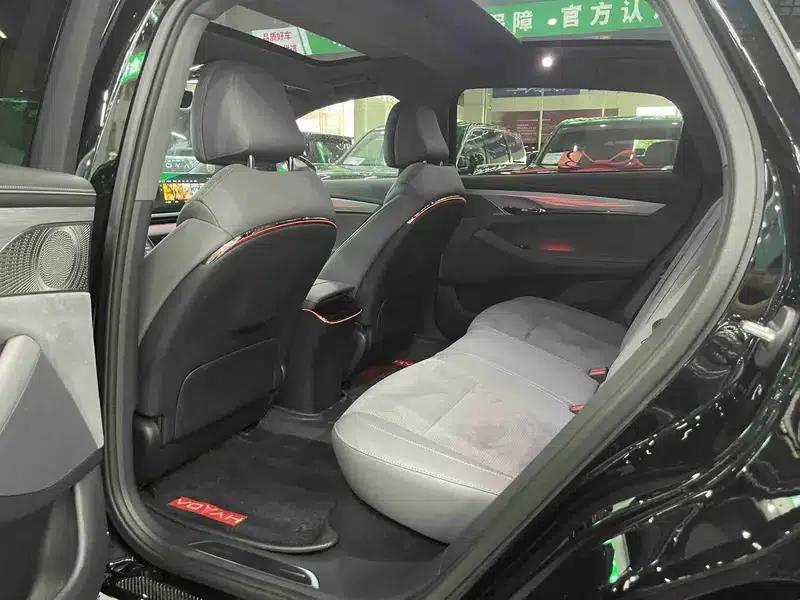 Voyah Chase PHEV 2024 Long Range AWD Flagship Edition — миниатюра 18