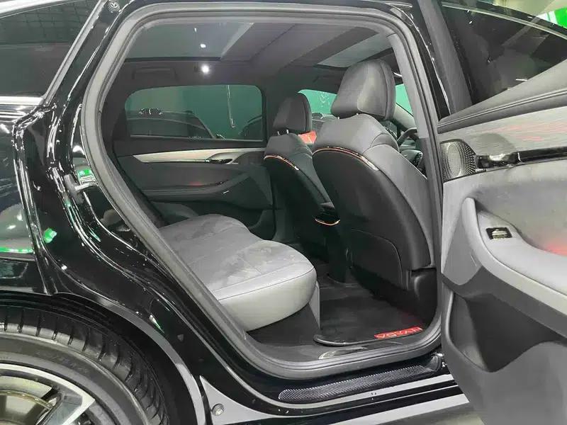 Voyah Chase PHEV 2024 Long Range AWD Flagship Edition — миниатюра 20