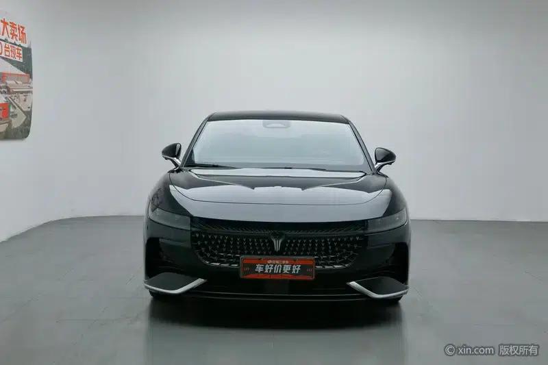 Voyah Chase PHEV 2024 Extended Range AWD Executive Edition — миниатюра 2