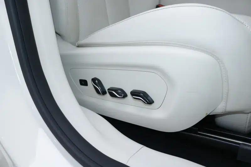 Voyah 2025 Four-Wheel Drive Qiankun Edition — миниатюра 13