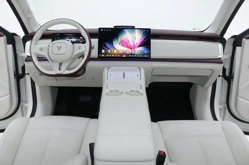 Voyah 2025 Four-Wheel Drive Qiankun Edition — миниатюра 16