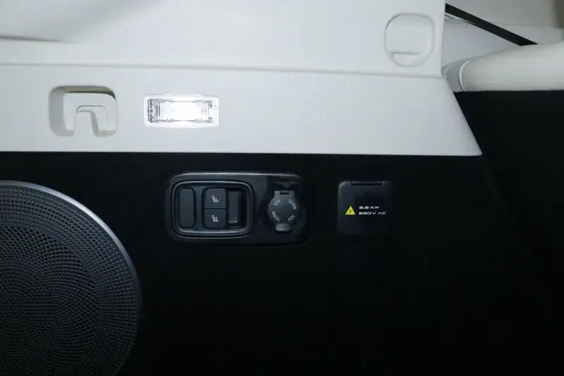 Voyah 2025 Four-Wheel Drive Qiankun Edition — миниатюра 18