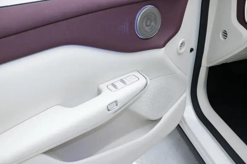Voyah 2025 Four-Wheel Drive Qiankun Edition — миниатюра 24