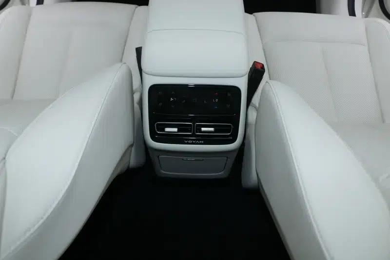 Voyah 2025 Four-Wheel Drive Qiankun Edition — миниатюра 25