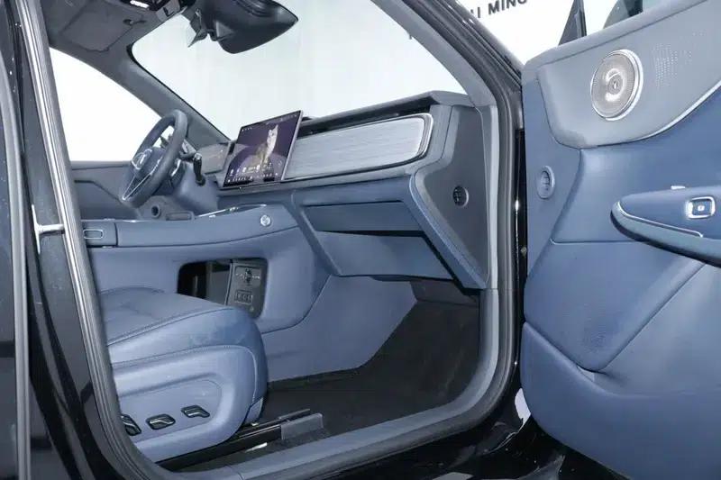 Voyah 2025 Four-Wheel Drive Qiankun Edition — миниатюра 23