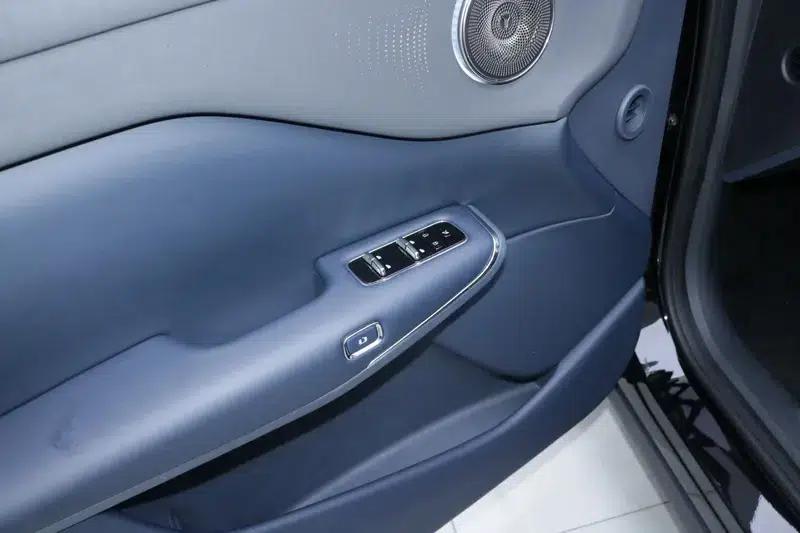 Voyah 2025 Four-Wheel Drive Qiankun Edition — миниатюра 25