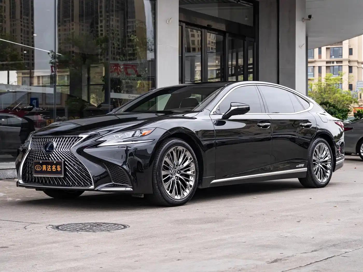 Lexus LS 2018 500h Executive Edition (China V emission standard) — миниатюра 1