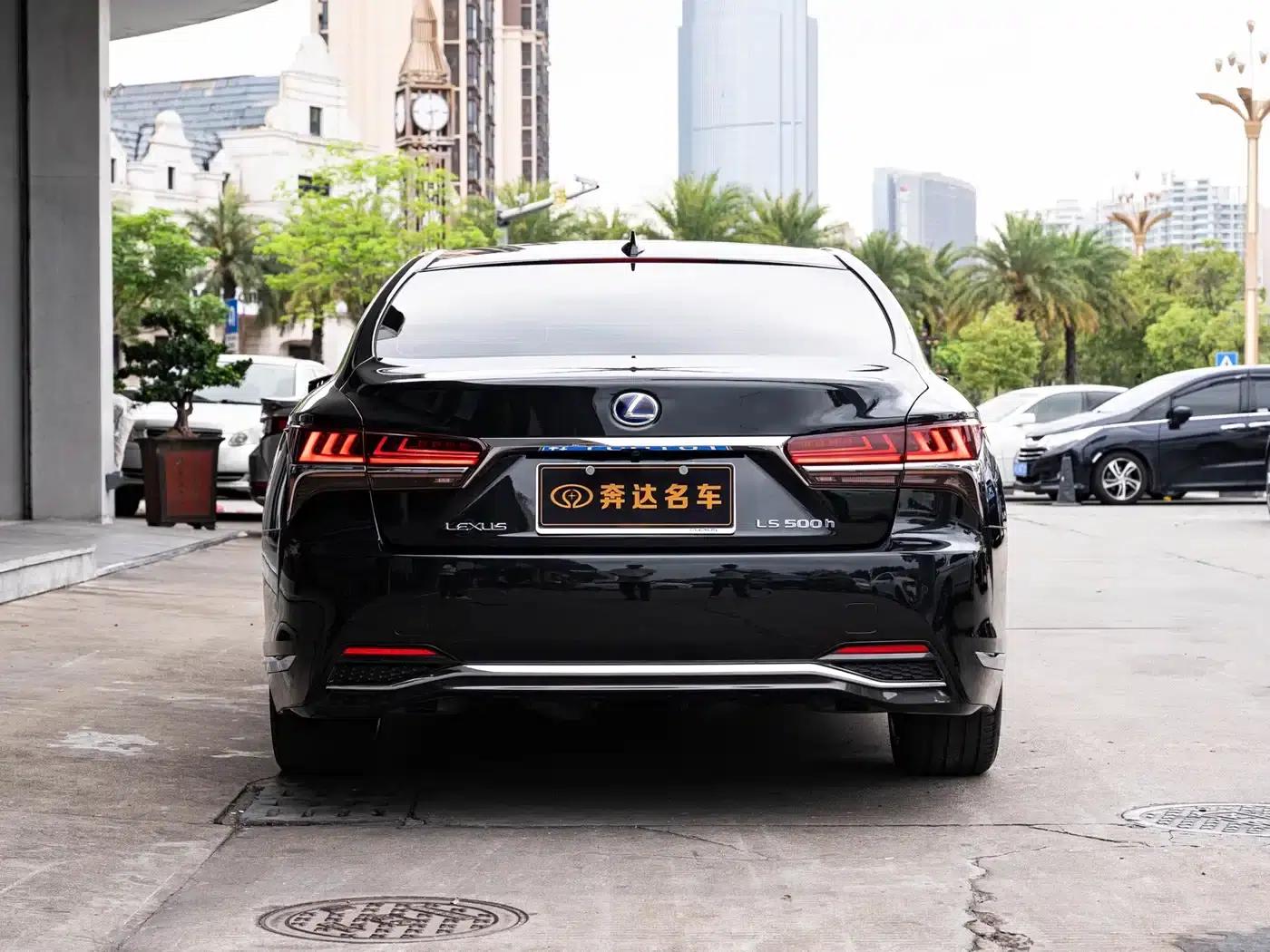 Lexus LS 2018 500h Executive Edition (China V emission standard) — миниатюра 5