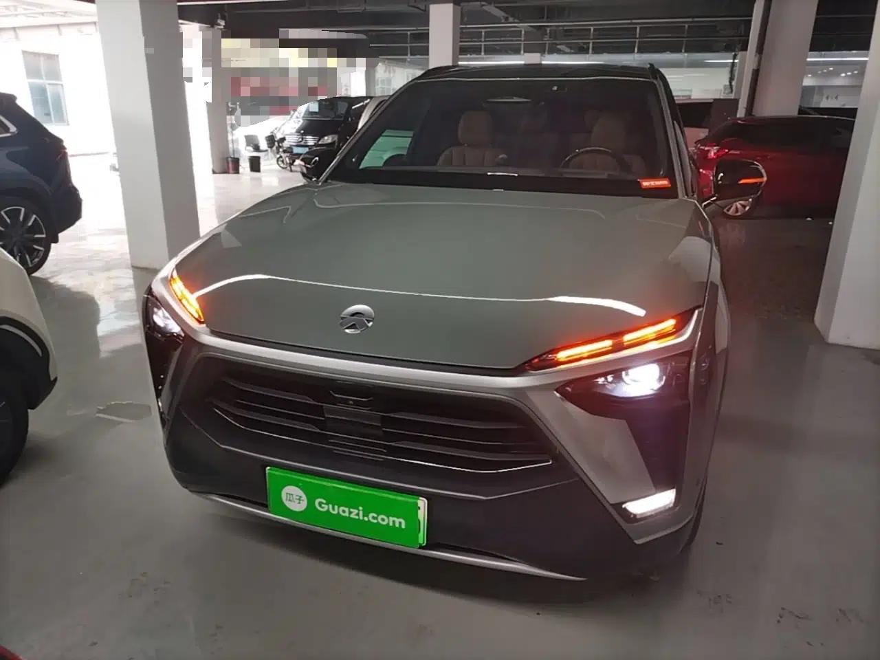 Nio ES8 2020 580 km Range Signature Edition Six-Seater Version — миниатюра 2