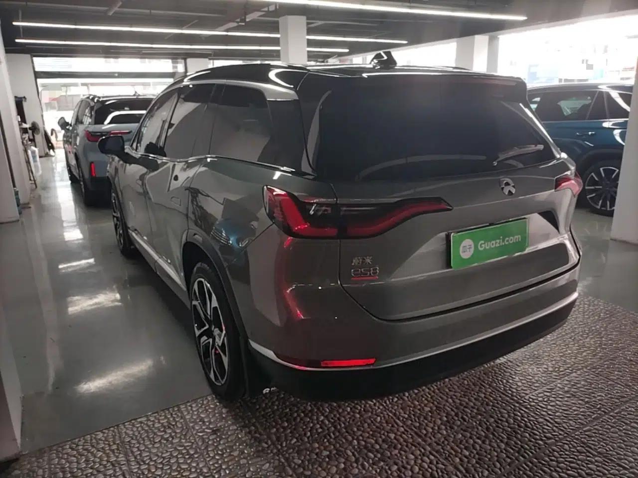 Nio ES8 2020 580 km Range Signature Edition Six-Seater Version — миниатюра 4