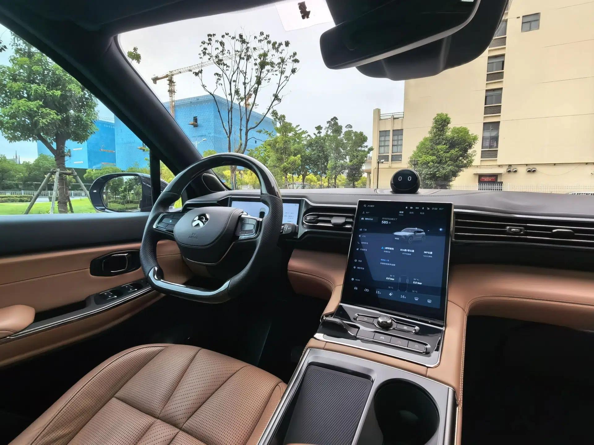 Nio ES8 2020 580 km Range Signature Edition Six-Seater Version — миниатюра 38