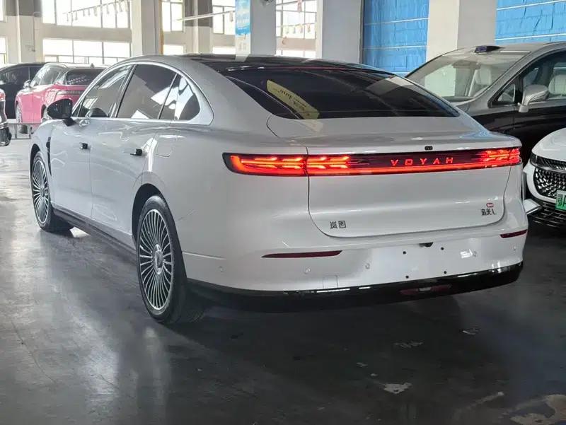 Voyah Chasing Light L 2026 All-Wheel Drive Ultra — миниатюра 4