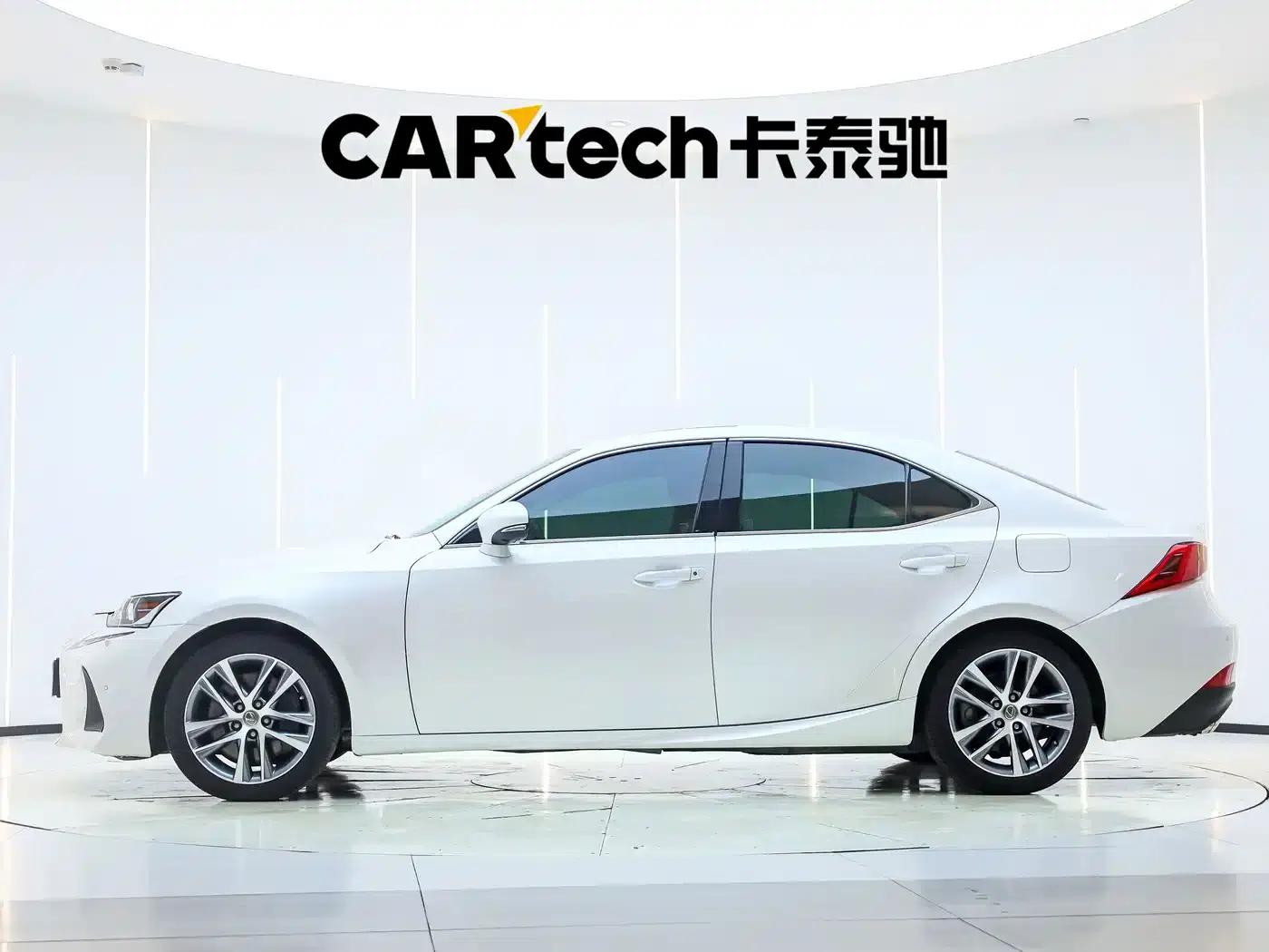 Lexus IS 2017 300 Sport Edition — миниатюра 3