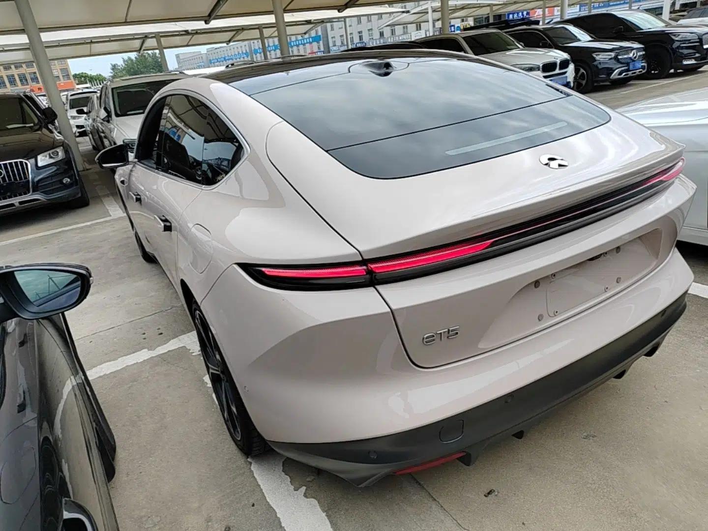 Nio ET5 2022 75 kWh — миниатюра 4