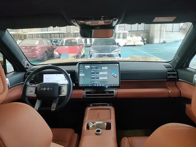 Titanium 7 PHEV 2025 Model 190KM AWD Ultra Edition — миниатюра 5