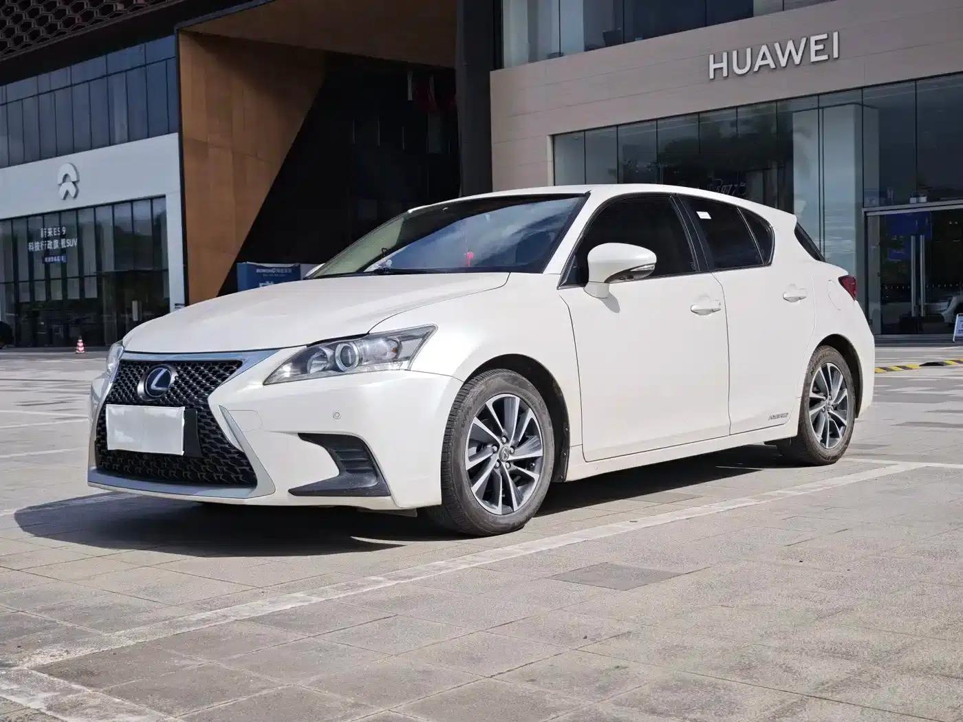 Lexus CT 2017 CT200h Elite Edition, Single Color, China V Emission Standard — миниатюра 1
