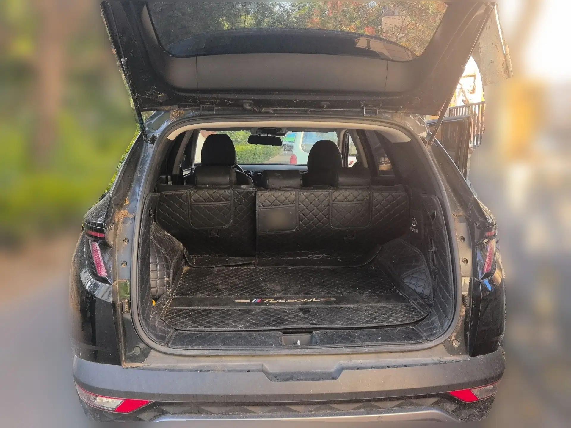 Hyundai Tucson 2023 Tucson L 1.5T Automatic Two-Wheel Drive LUX Prestige Edition — миниатюра 19