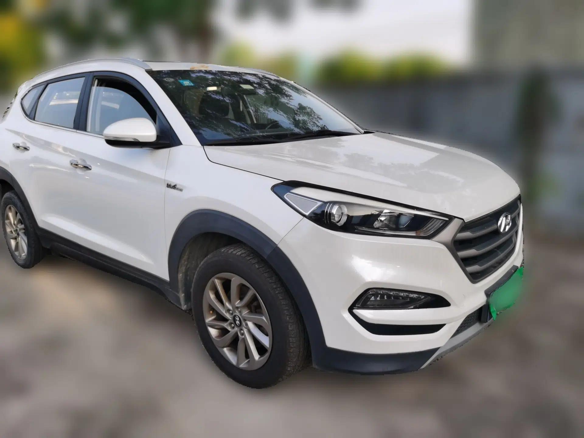 Hyundai Tucson 2015 1.6T Dual-Clutch Two-Wheel-Drive Smart Model — миниатюра 3