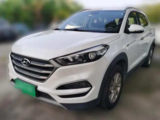 Hyundai Tucson 2015 1.6T Dual-Clutch Two-Wheel-Drive Smart Model