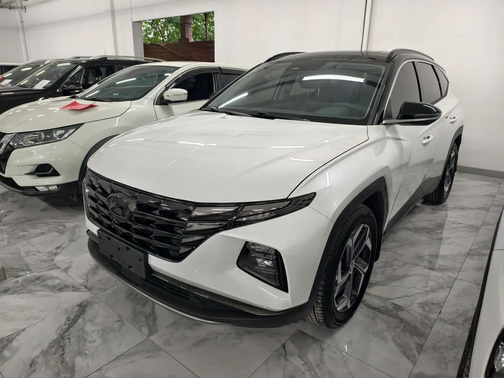 Hyundai Tucson 2023 Tucson L 1.5T Automatic Two-Wheel Drive DLX Luxury Edition — миниатюра 1