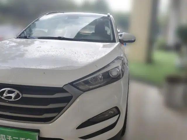 Hyundai Tucson 2015 1.6T Dual-Clutch Two-Wheel-Drive Smart Model
