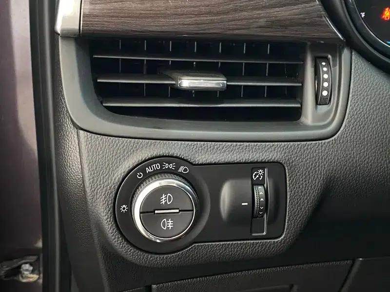 Envision 2017 28T AWD Leading Edition — миниатюра 13