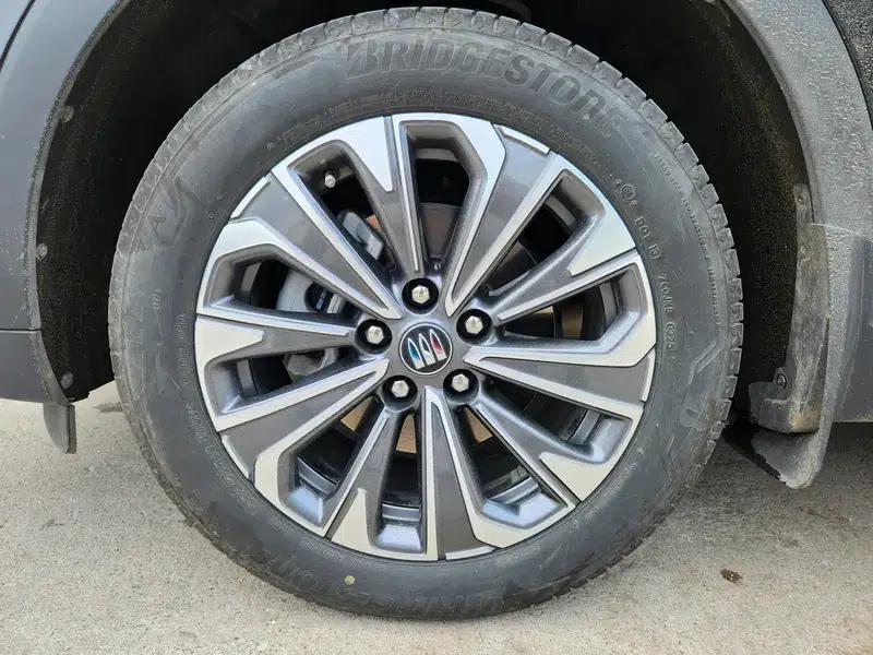 2025 Buick Envision Plus 28T 2WD Platinum Edition — миниатюра 5