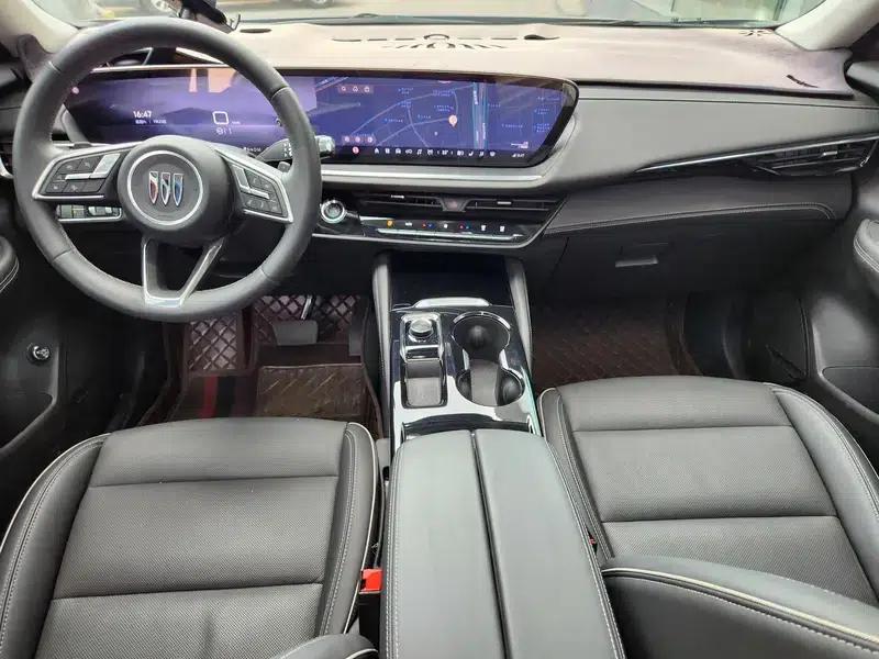 2025 Buick Envision Plus 28T 2WD Platinum Edition — миниатюра 6