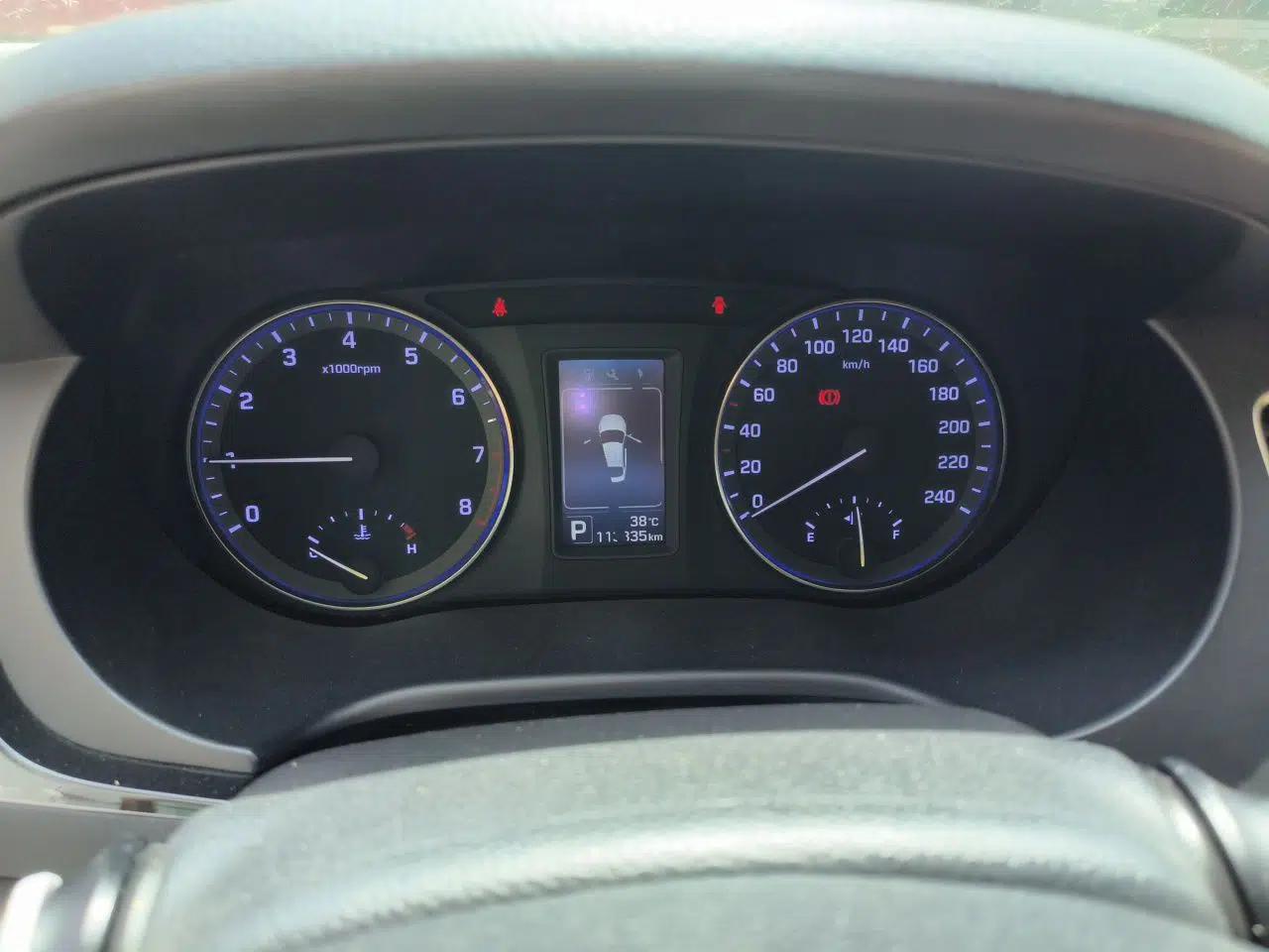 Hyundai Mistra 2014 1.8L Automatic Smart GLS — миниатюра 8