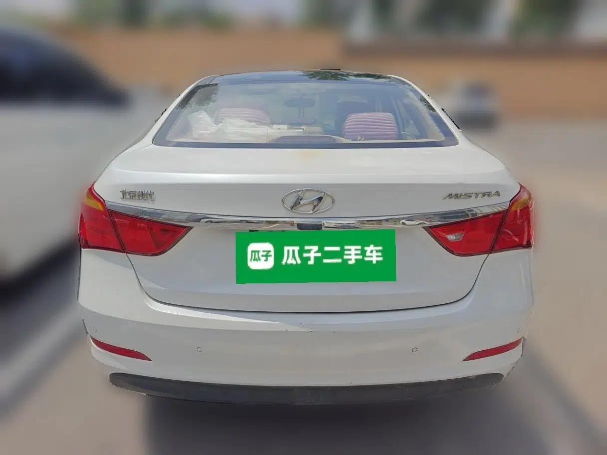 Hyundai Mistra 2014 1.8L Automatic Smart GLS — миниатюра 5