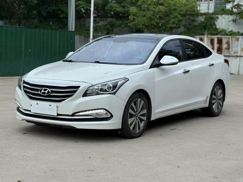 Hyundai Mistra 2014 1.8L Automatic Deluxe DLX Model — миниатюра 1