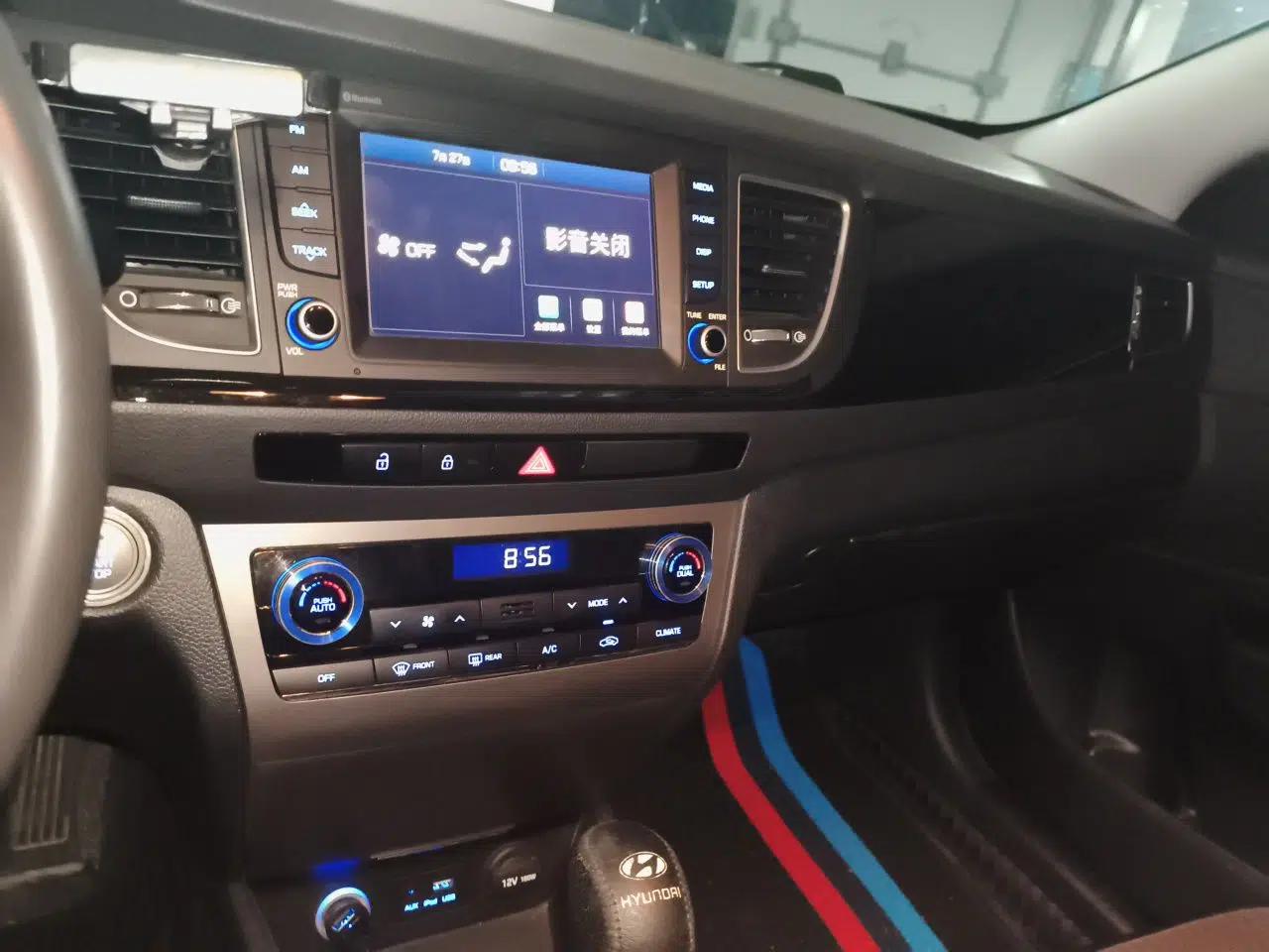 Hyundai Mistra 2016 1.8L Automatic Deluxe DLX Model — миниатюра 13