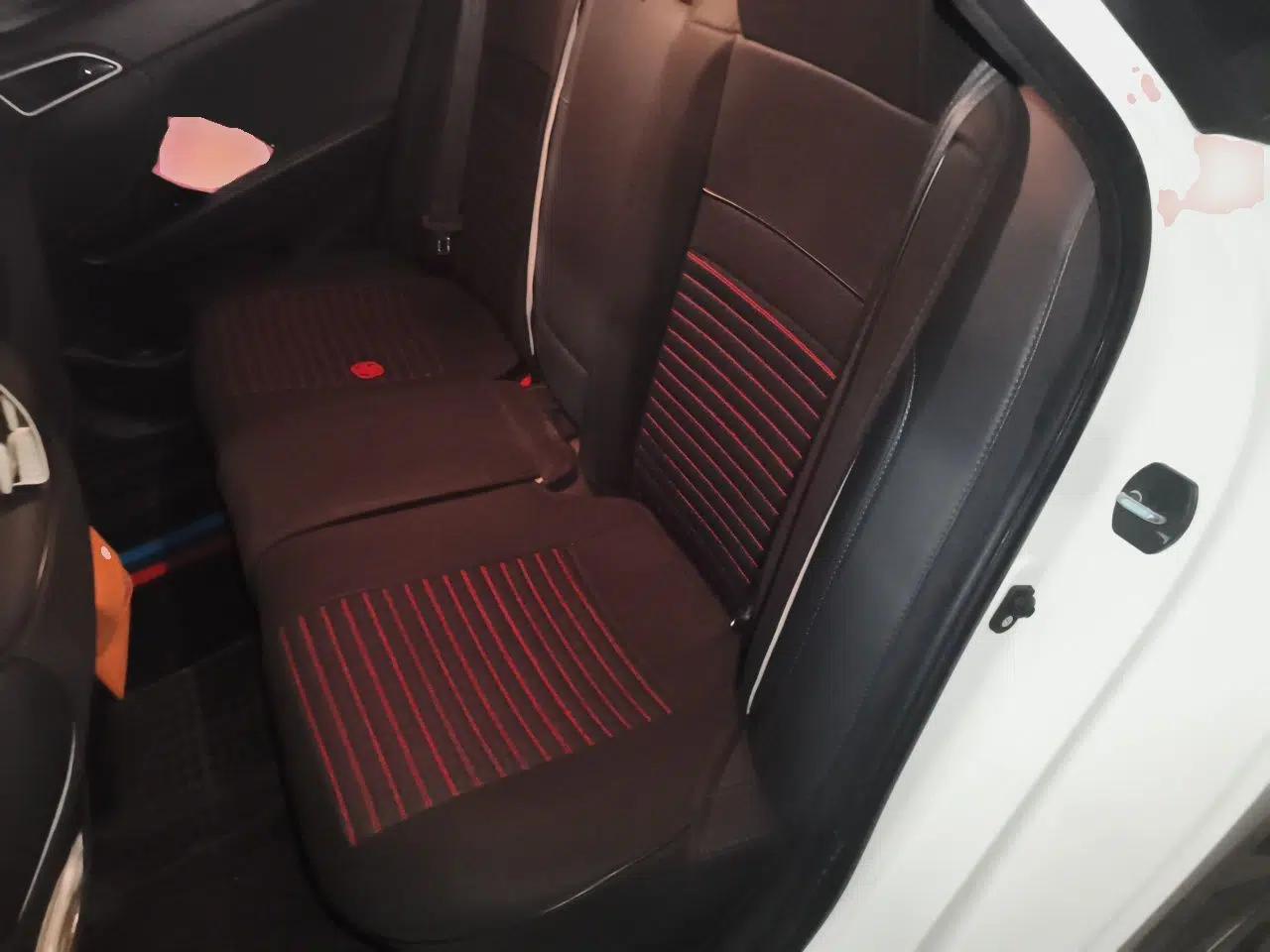 Hyundai Mistra 2016 1.8L Automatic Deluxe DLX Model — миниатюра 17