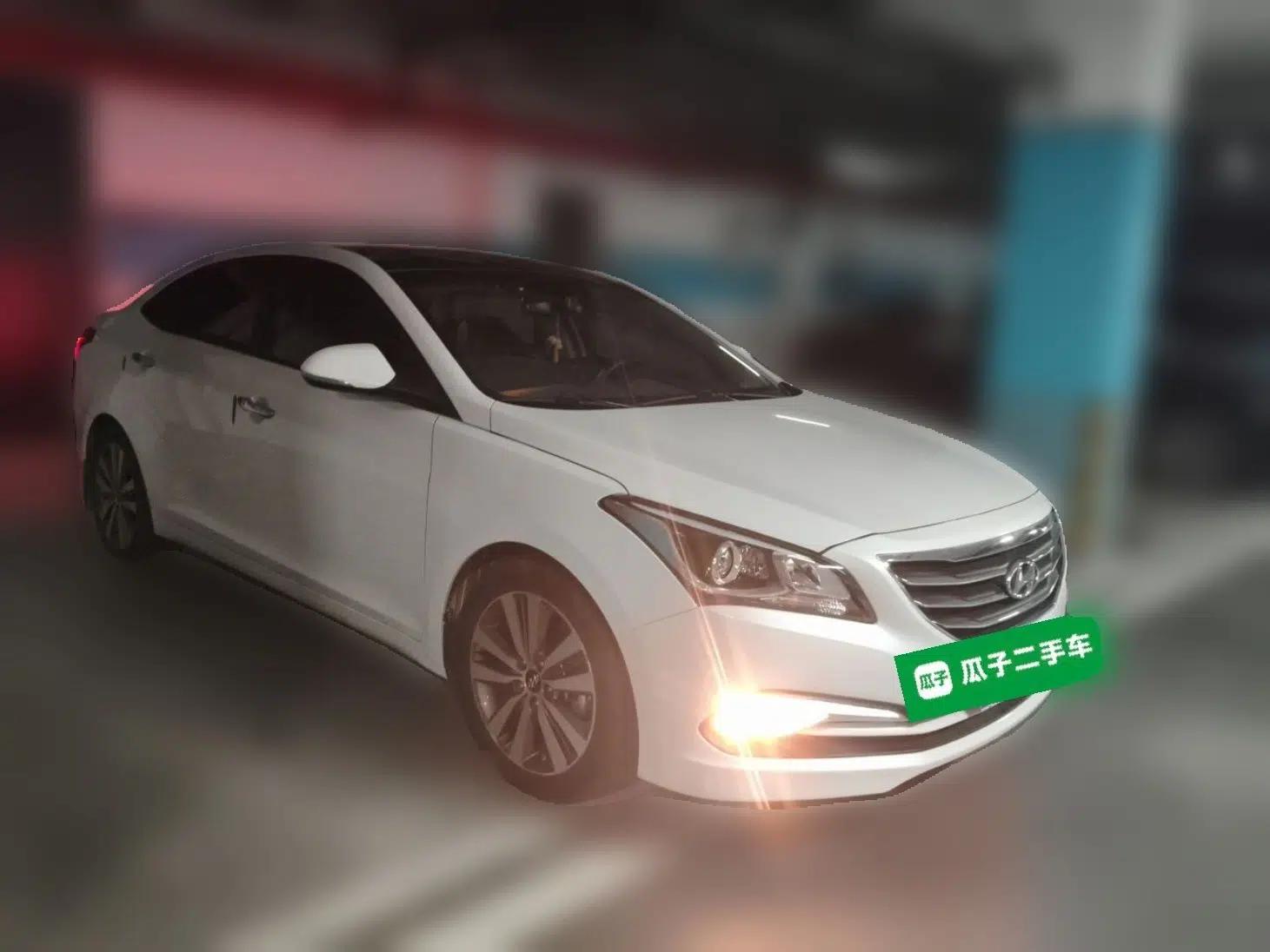 Hyundai Mistra 2016 1.8L Automatic Deluxe DLX Model — миниатюра 3