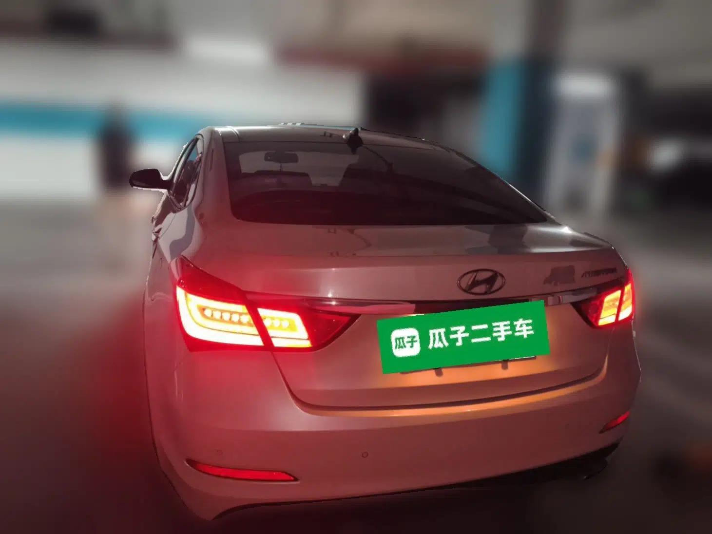 Hyundai Mistra 2016 1.8L Automatic Deluxe DLX Model — миниатюра 5