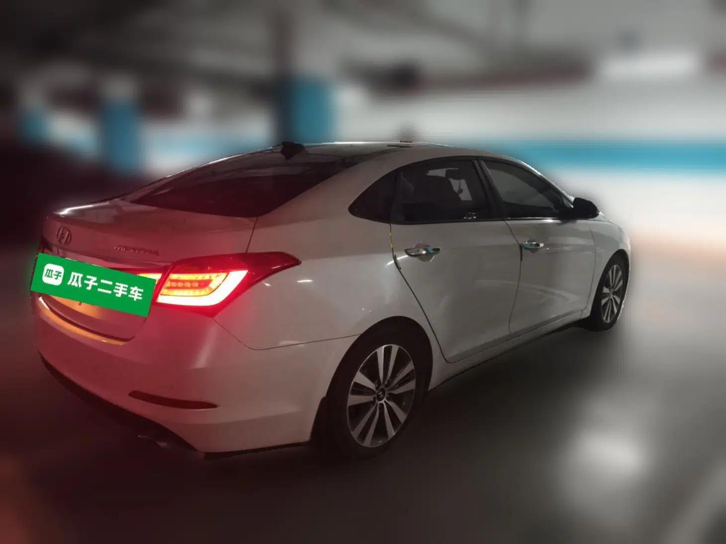 Hyundai Mistra 2016 1.8L Automatic Deluxe DLX Model — миниатюра 6