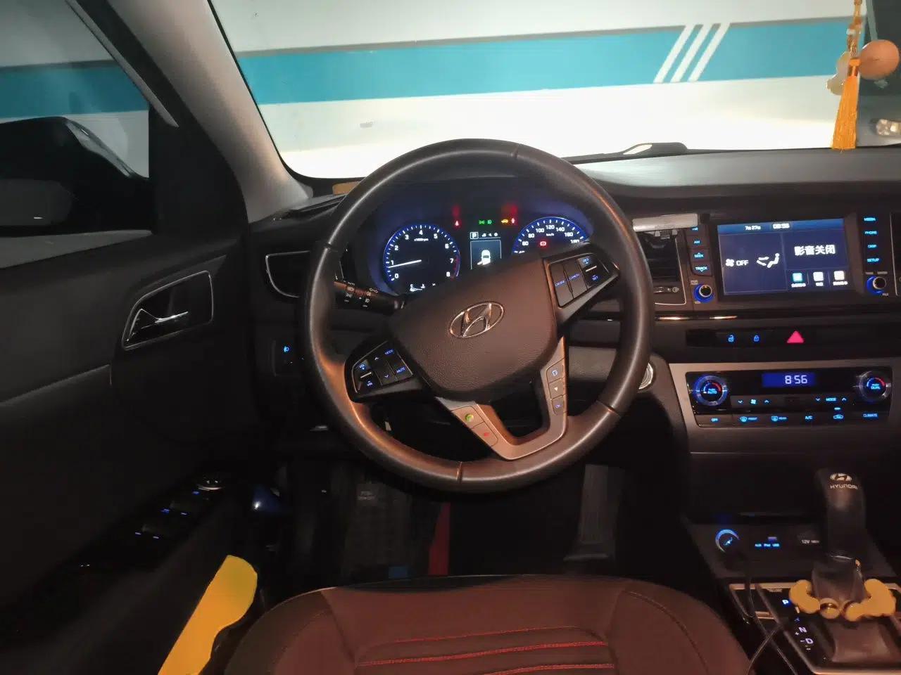 Hyundai Mistra 2016 1.8L Automatic Deluxe DLX Model — миниатюра 10