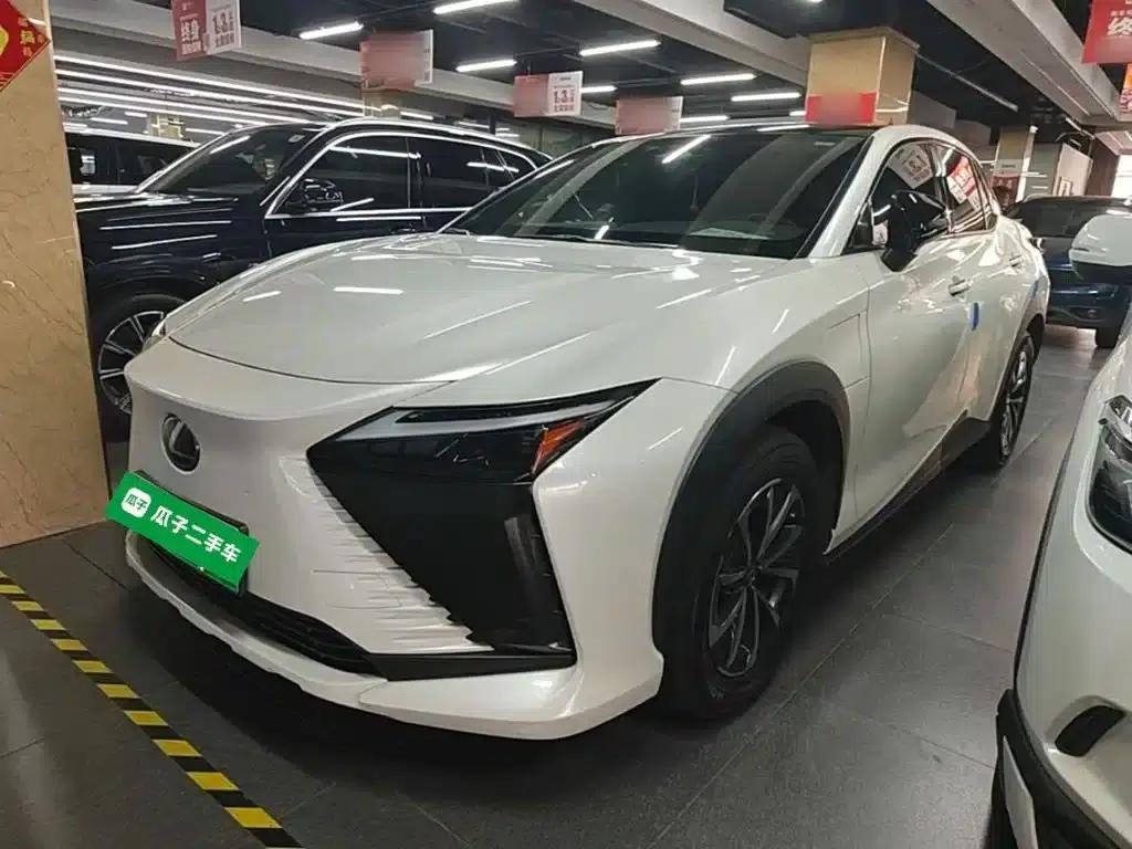 Lexus RZ 2023 450e AWD Luxury Edition — миниатюра 1