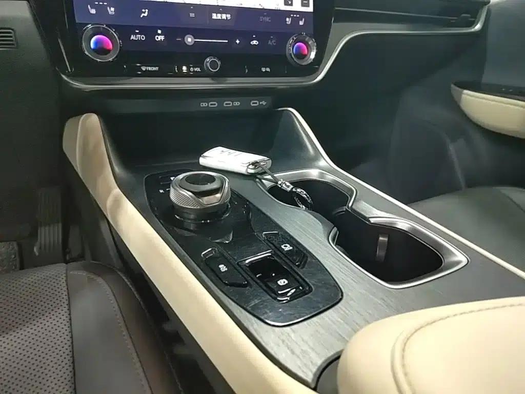 Lexus RZ 2023 450e AWD Luxury Edition — миниатюра 14