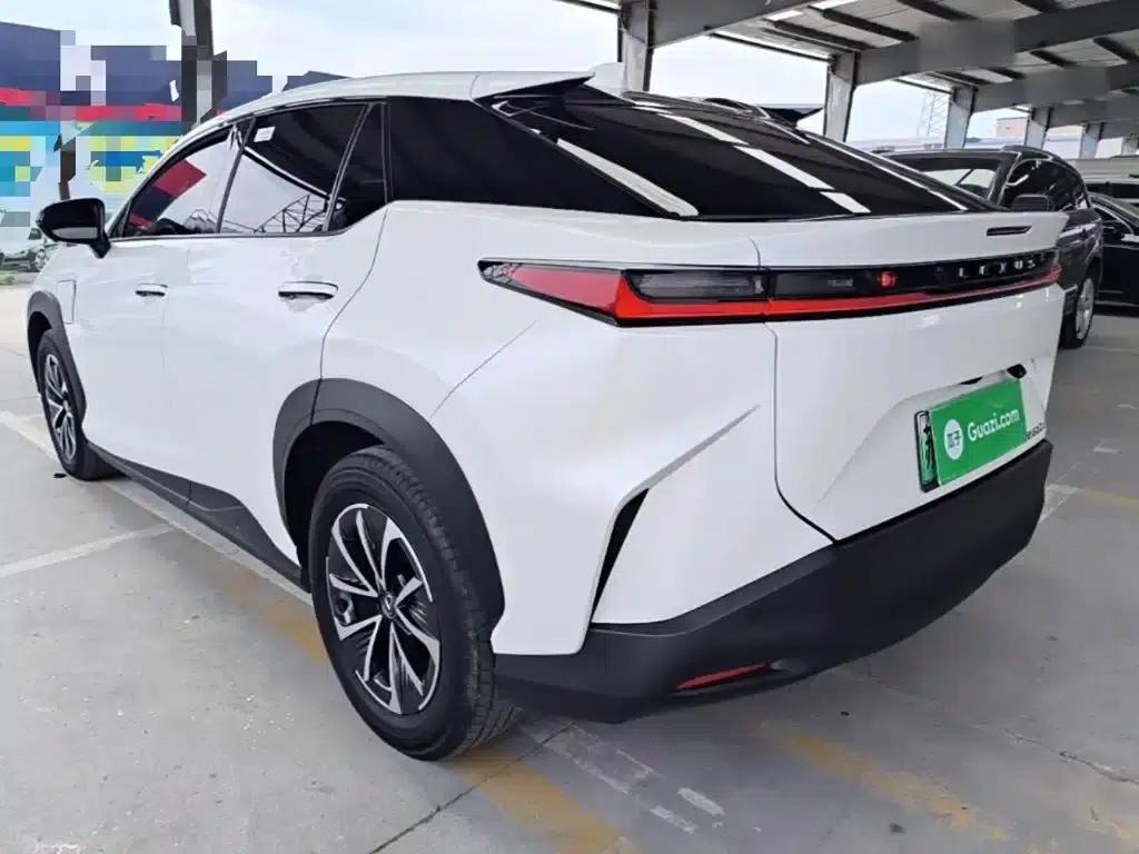 Lexus RZ 2023 300e Long Range Luxury Edition — миниатюра 5