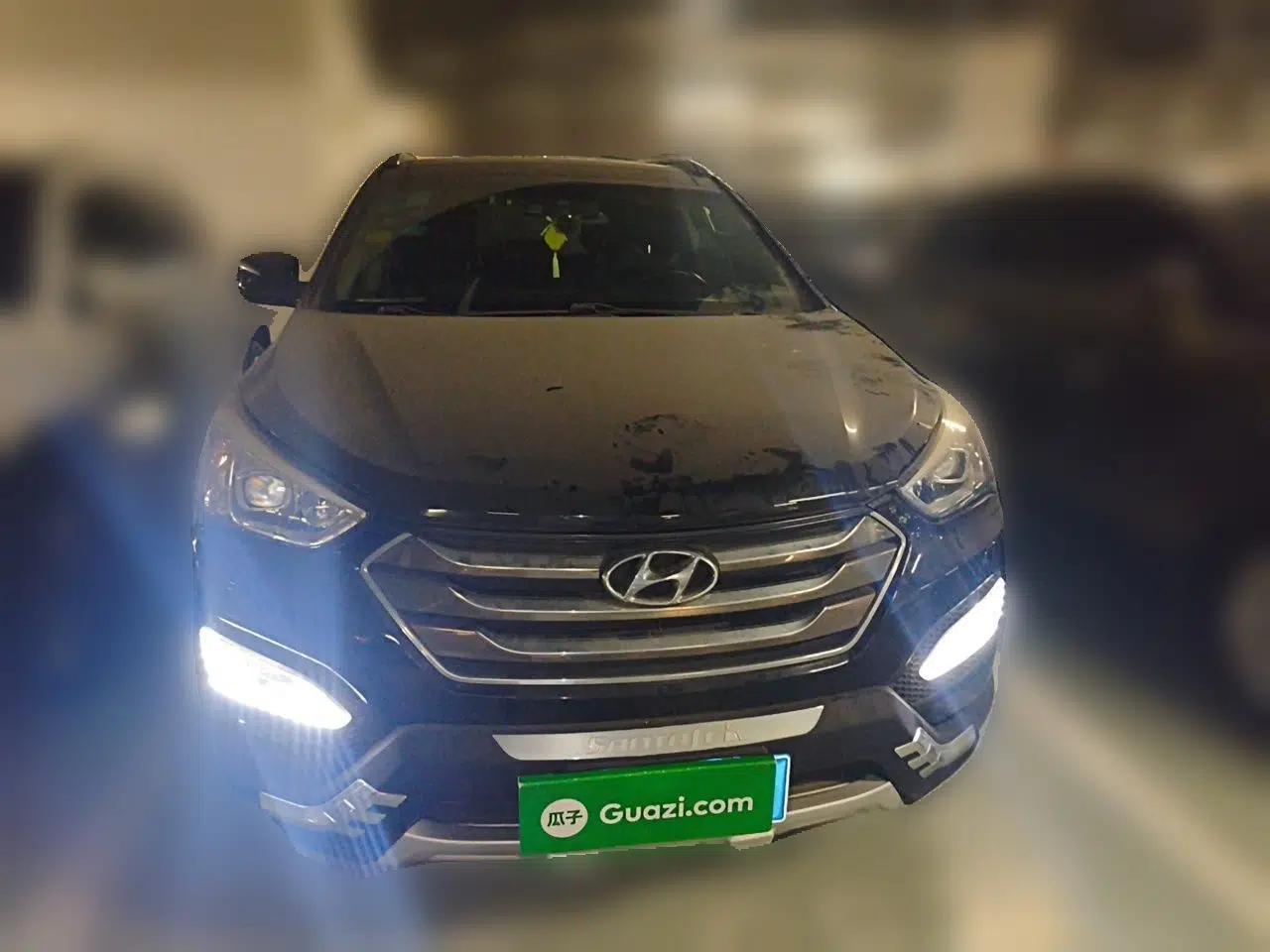 Hyundai Santa Fe 2013 Facelifted Version 2.0T Automatic Two-Wheel Drive Prestige Edition — миниатюра 2