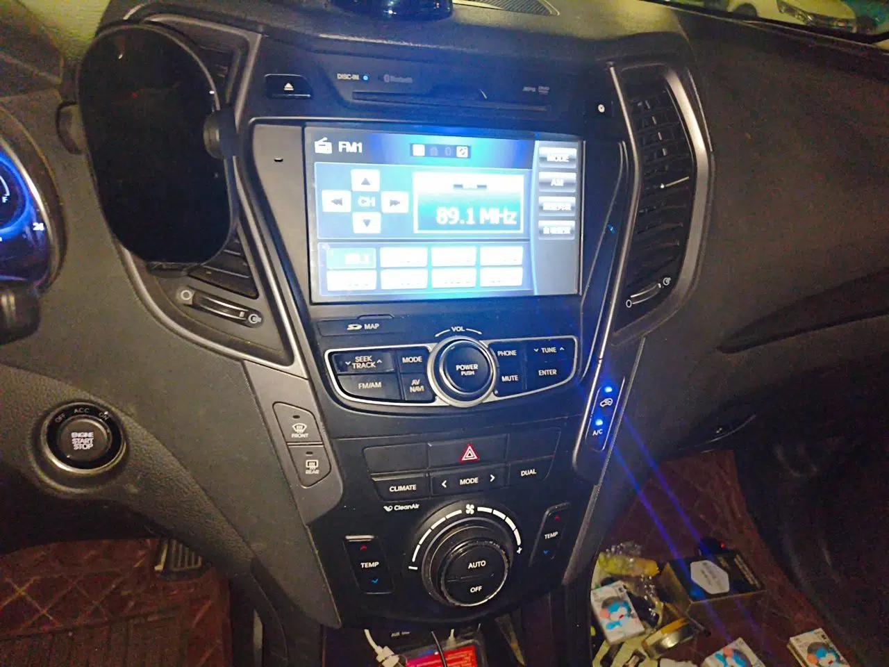 Hyundai Santa Fe 2013 Facelifted Version 2.0T Automatic Two-Wheel Drive Prestige Edition — миниатюра 13