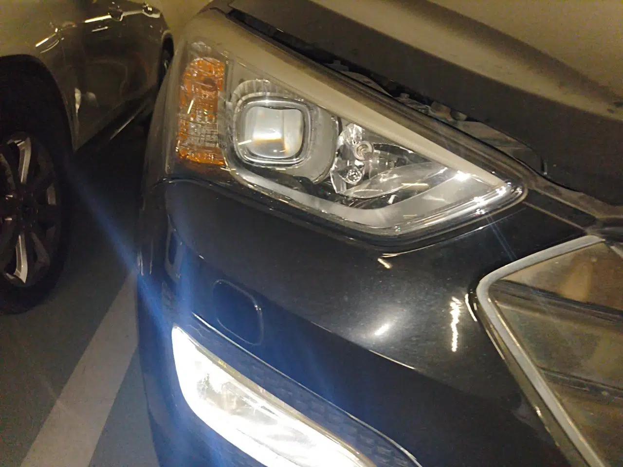 Hyundai Santa Fe 2013 Facelifted Version 2.0T Automatic Two-Wheel Drive Prestige Edition — миниатюра 7