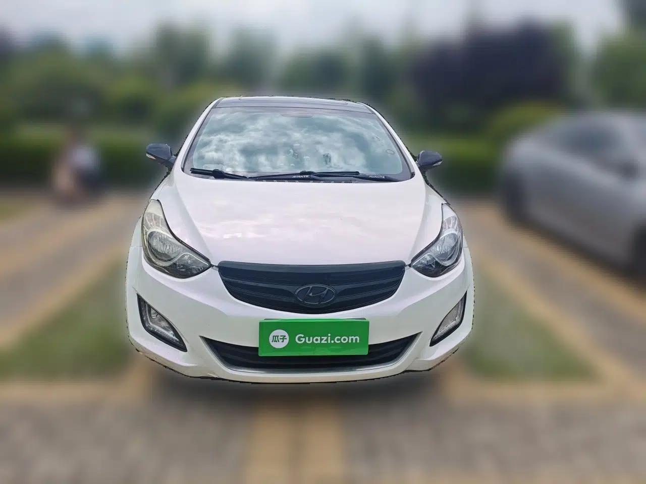 Hyundai Elantra (5th Generation / Langdong) 2015 1.6L Automatic Leading Model — миниатюра 2
