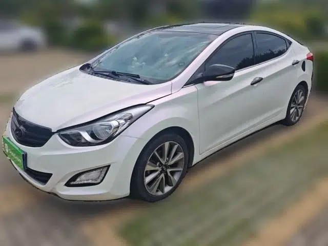 Hyundai Elantra (5th Generation / Langdong) 2015 1.6L Automatic Leading Model