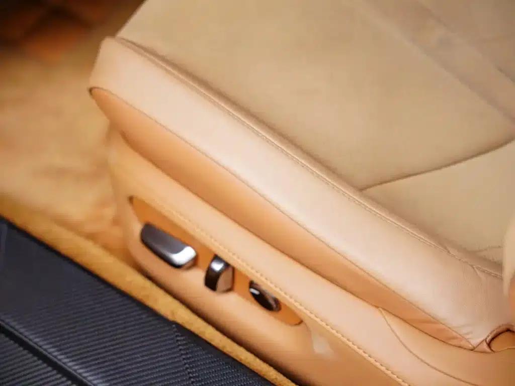 Lexus LC 2018 500h Sport — миниатюра 30